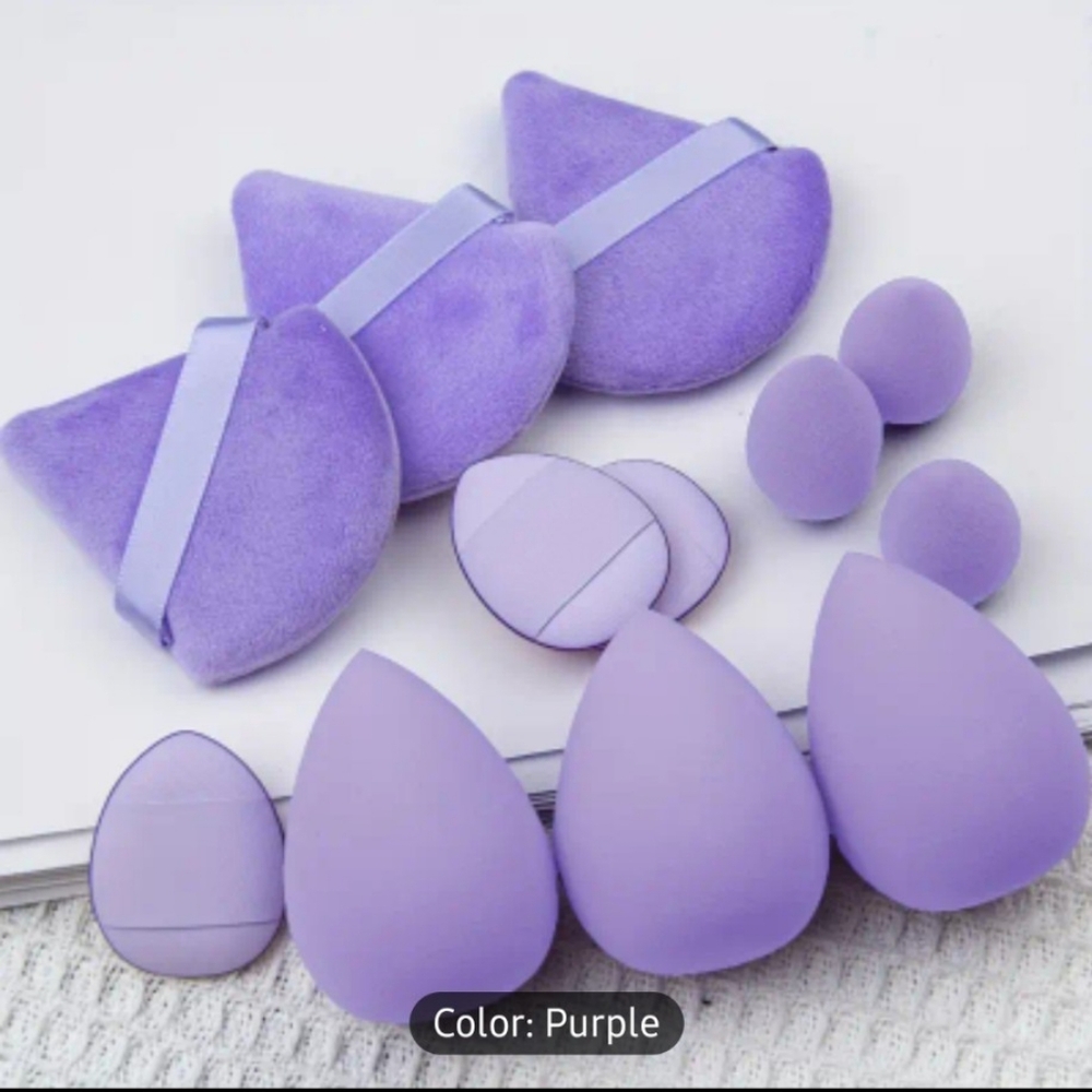 Makeup puffs